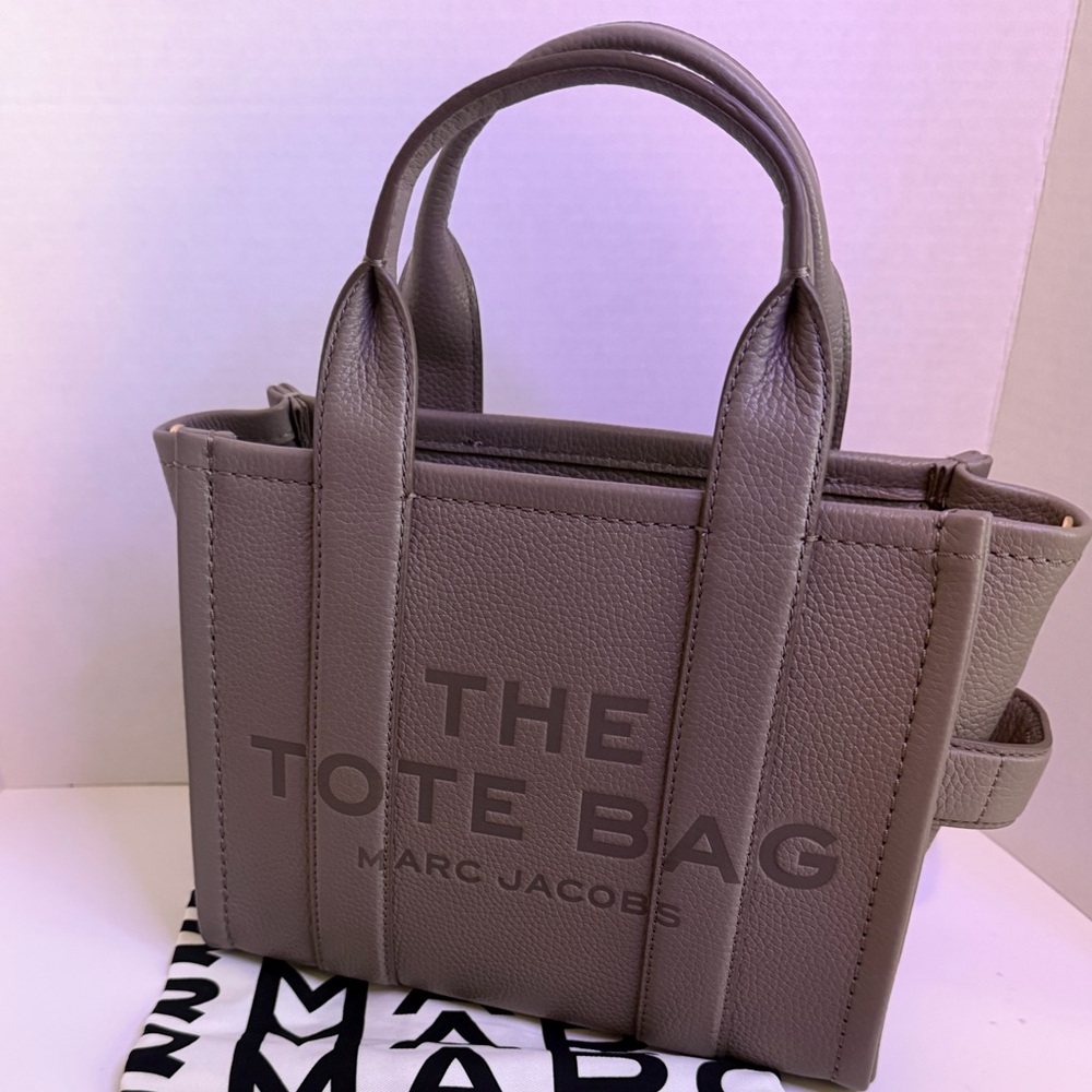 Marc Jacobs Taupe Leather Handbag SMALL